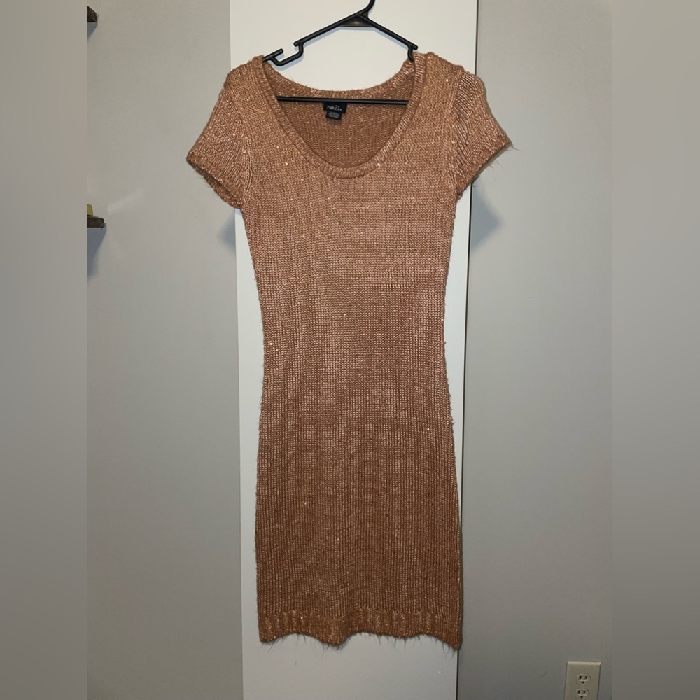 Women’s Forever 21 Sweater and Glitter Dress Size Large